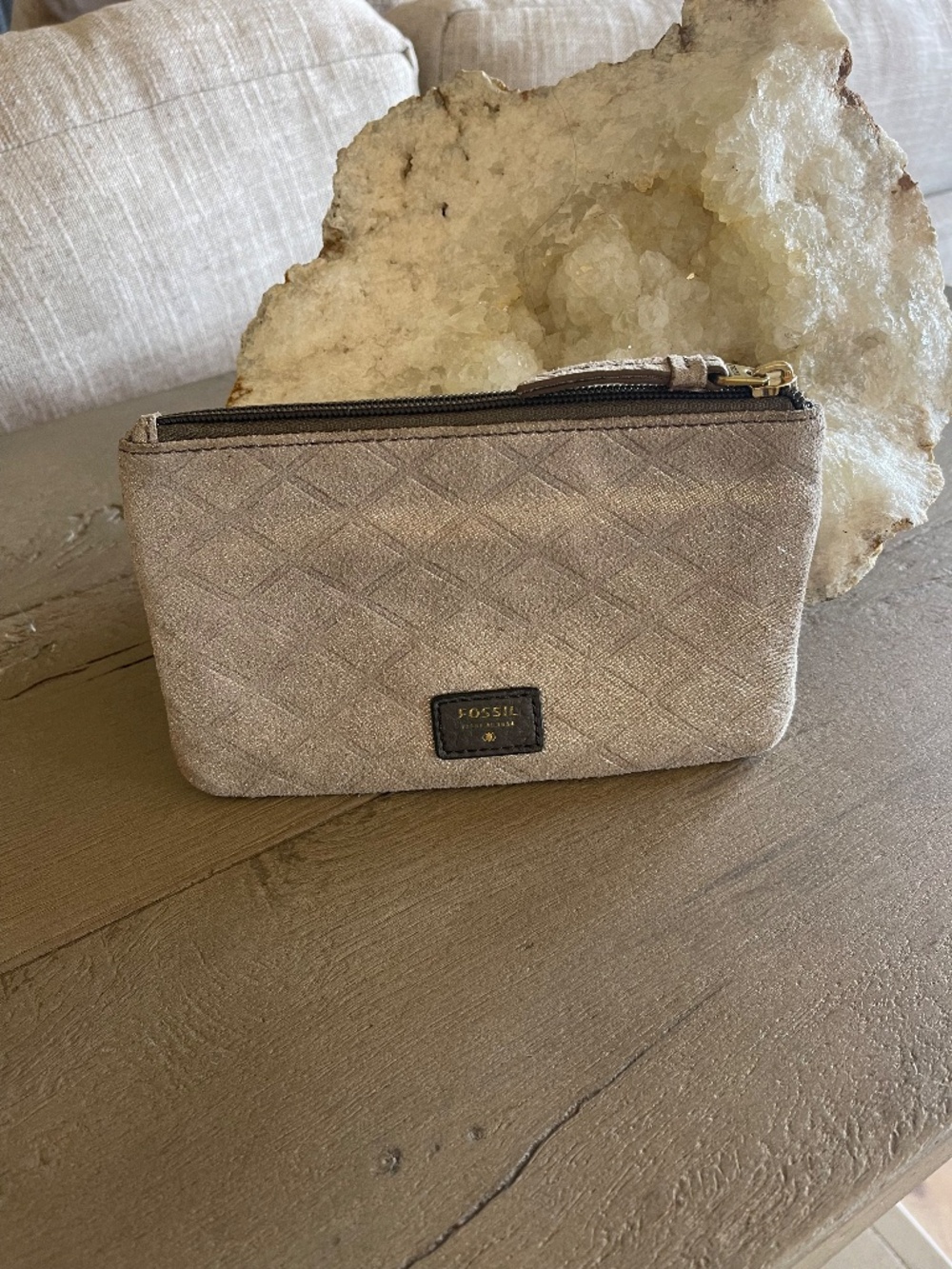 Fossil Cowhide Leather Suede Wallet Gray Taupe Quilted Pattern High Quality